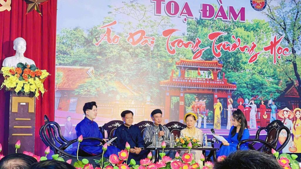 Chương trình Tọa đàm “Áo Dài trong trường học” Chương trình Tọa đàm “Áo Dài trong trường học”