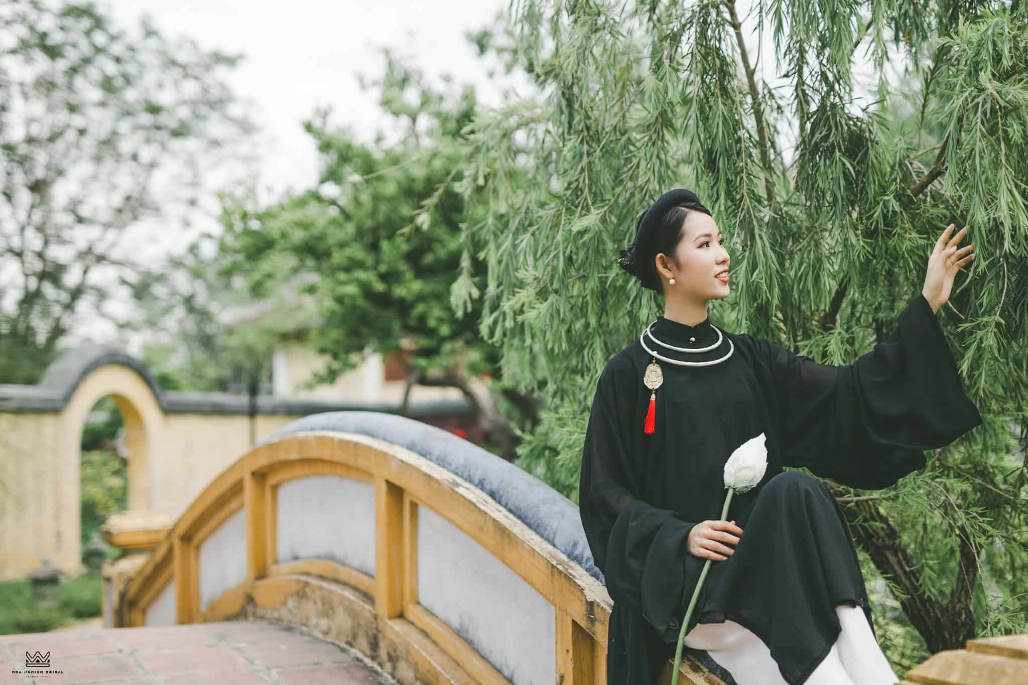 Áo Tấc Vải Lụa Màu Đen (1) Áo Tấc Vải Lụa Màu Đen