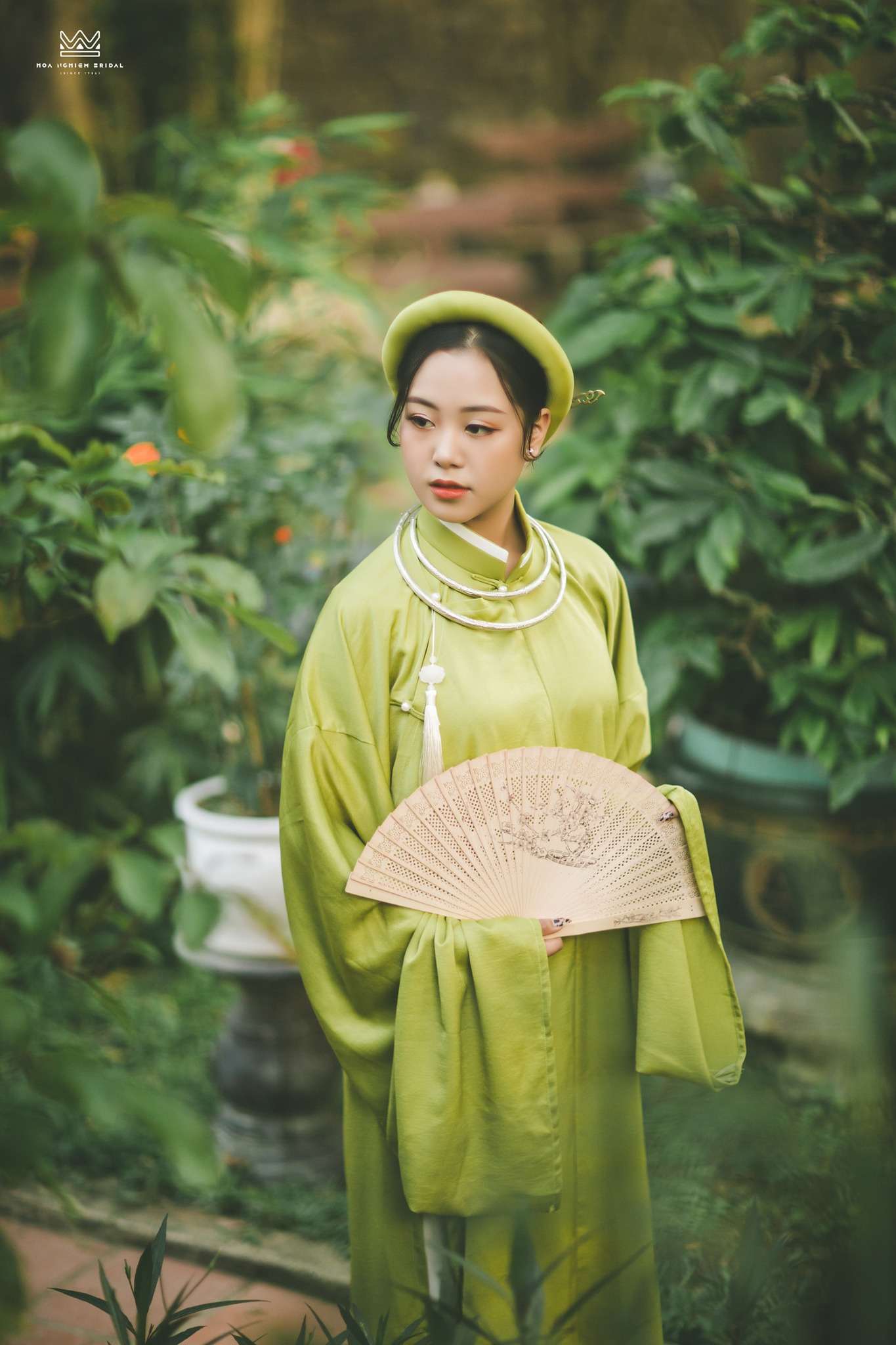 Áo Tấc vải lụa màu xanh lá mạ