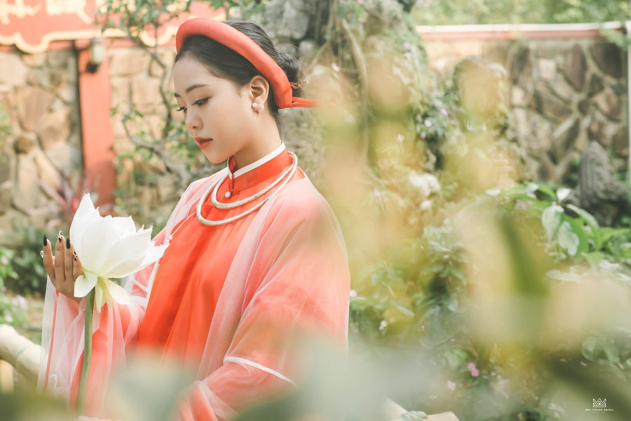 Áo Tấc Vải Tơ Màu Đỏ Trơn (1) Áo Tấc Vải Tơ Màu Đỏ Trơn