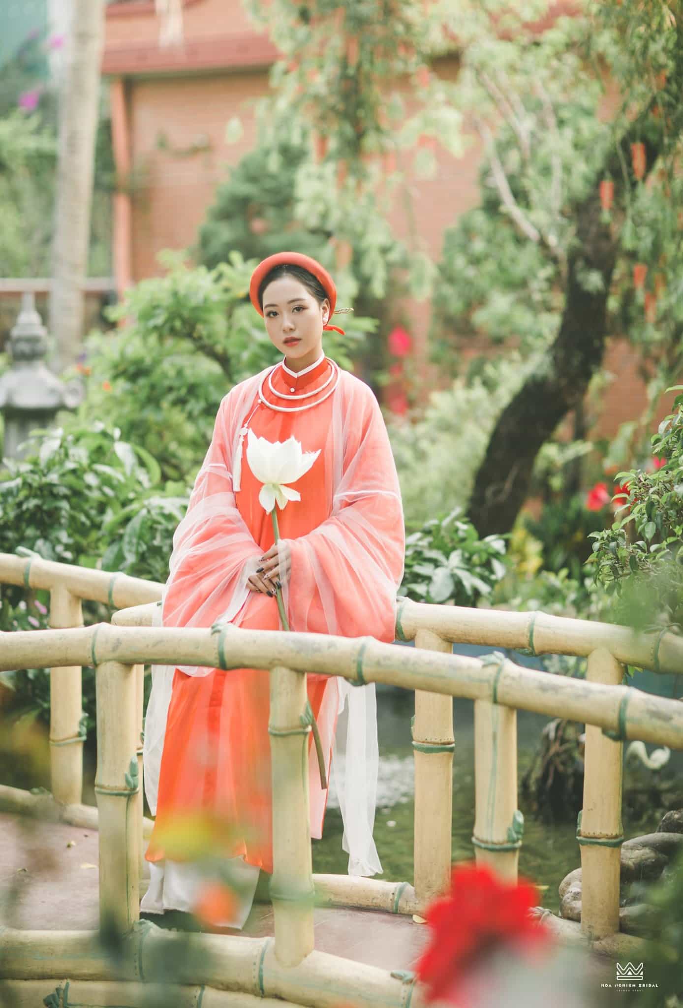 Áo Tấc Vải Tơ Màu Đỏ Trơn