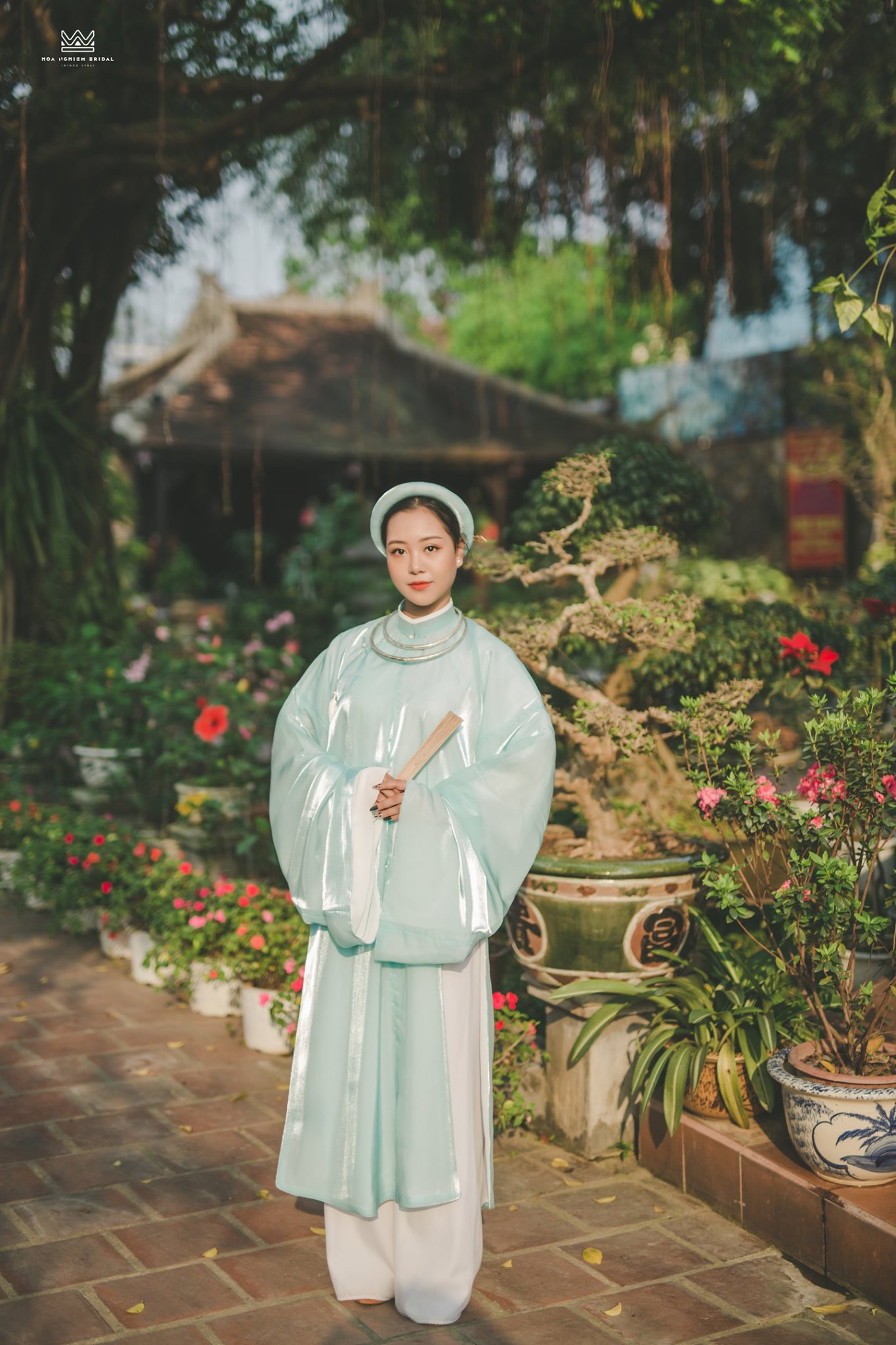 Áo Tấc Vải Tơ Màu Xanh Dương 2 Áo Tấc Vải Tơ Màu Xanh Dương