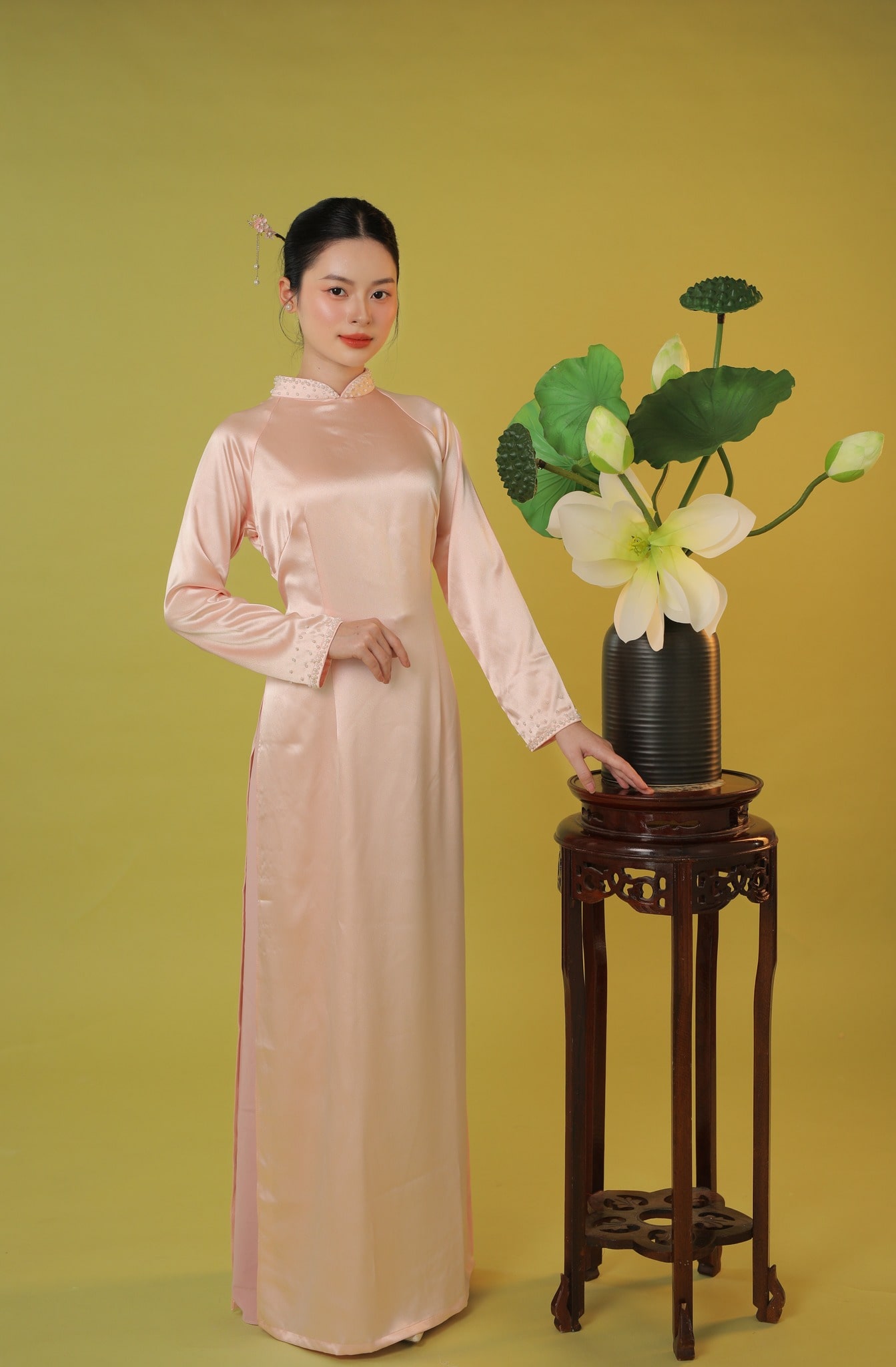 Áo Dài Thiết Kế Màu Hồng