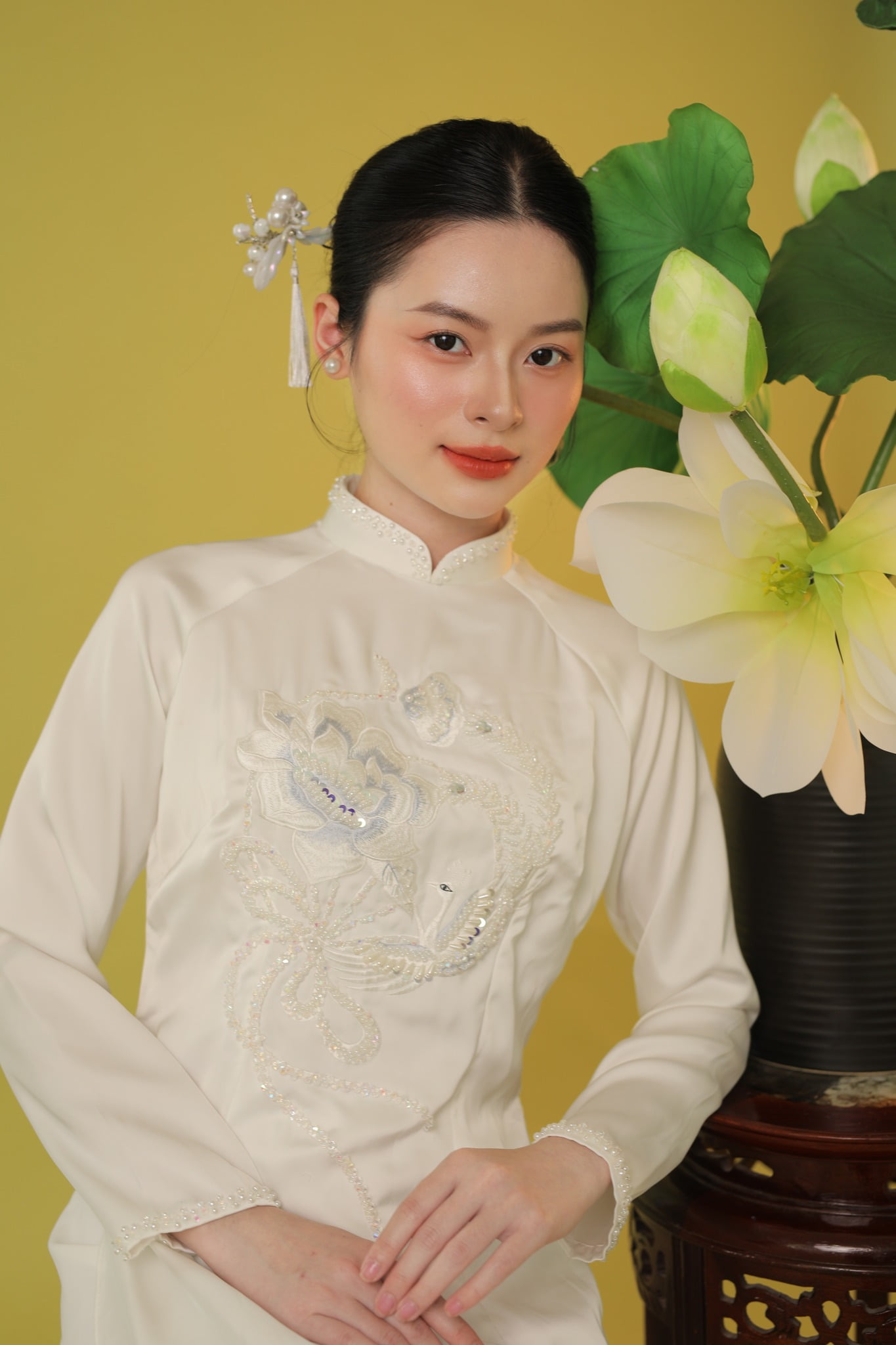 Ao Dai Thiet Ke Mau Trang Áo Dài Thiết Kế Màu Trắng