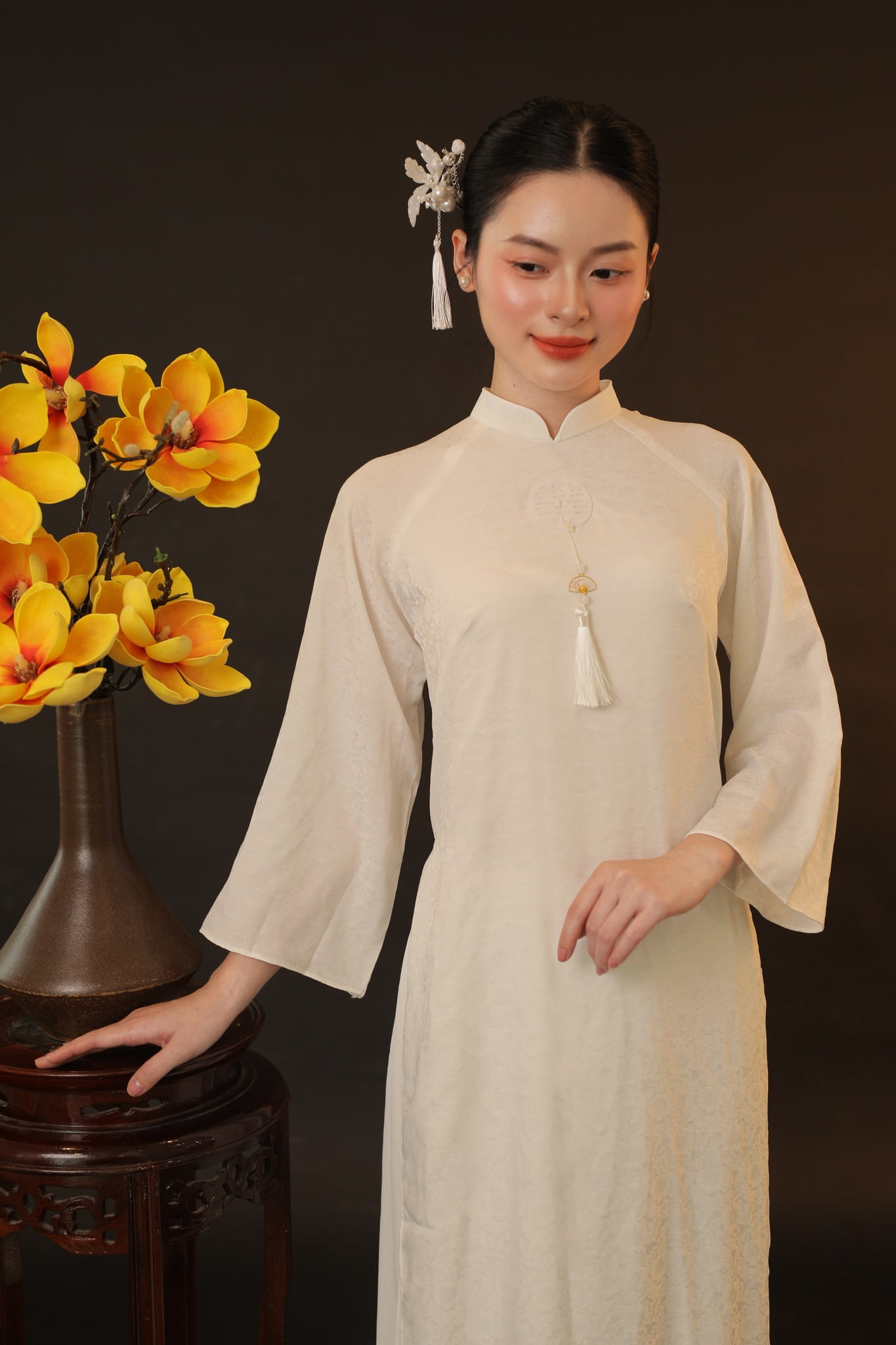Ao Dai Thiet Ke Mau Trang Áo Dài Thiết Kế Màu Trắng