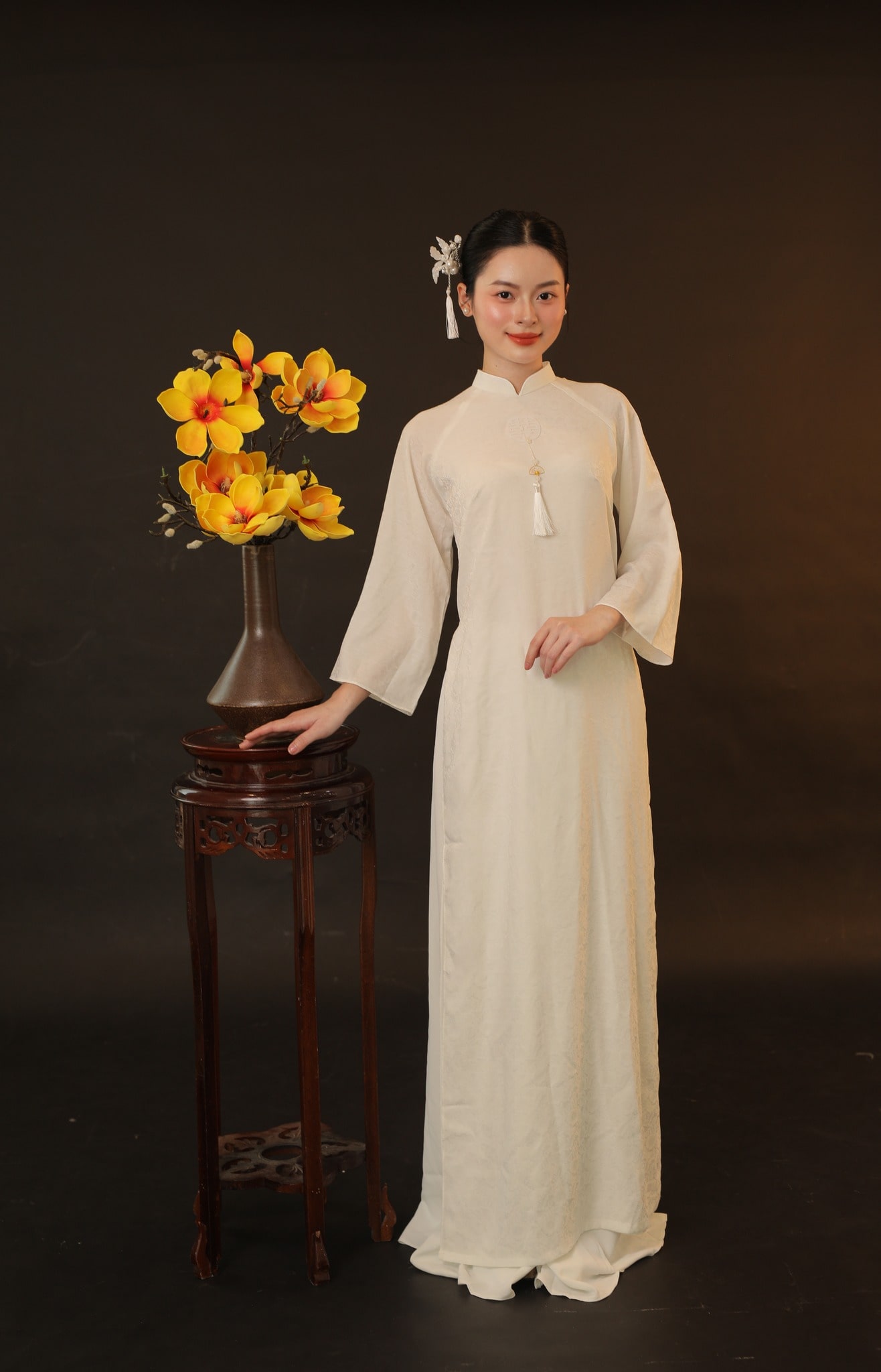Ao Dai Thiet Ke Mau Trang Áo Dài Thiết Kế Màu Trắng