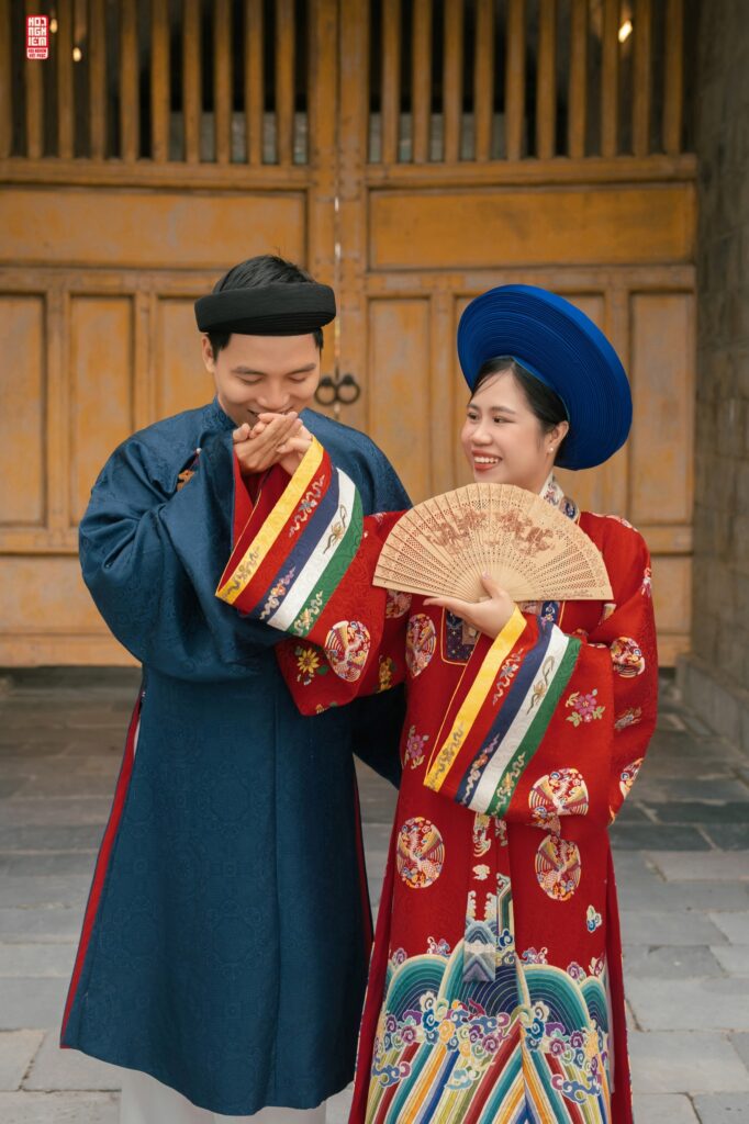 Một trong những layout makeup được khách hàng yêu thích là style Cung Đình bởi sự sang trọng và quyền quý