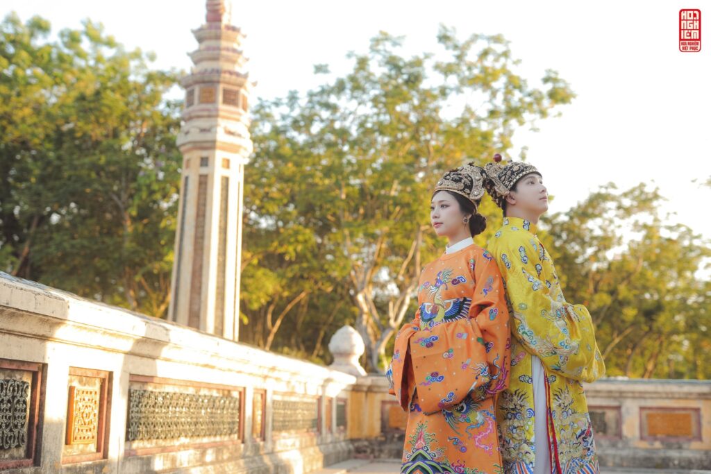 Thiết kế và may đo trang phục theo yêu cầu