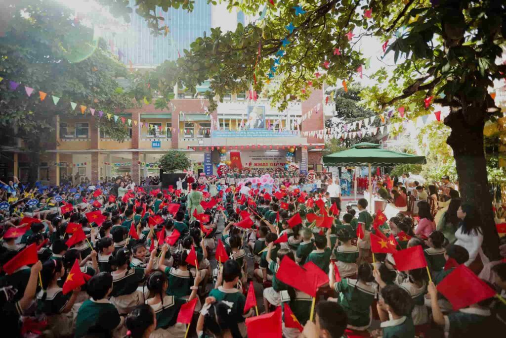 Huế - Thành phố di sản và kinh đô văn hóa với truyền thống hiếu học ngàn đời của người Việt