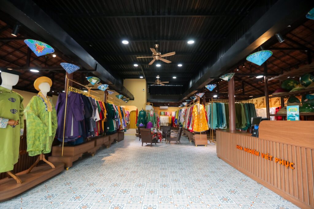 Không gian văn hóa tại Hoa Nghiêm Không gian văn hóa tại Hoa Nghiêm