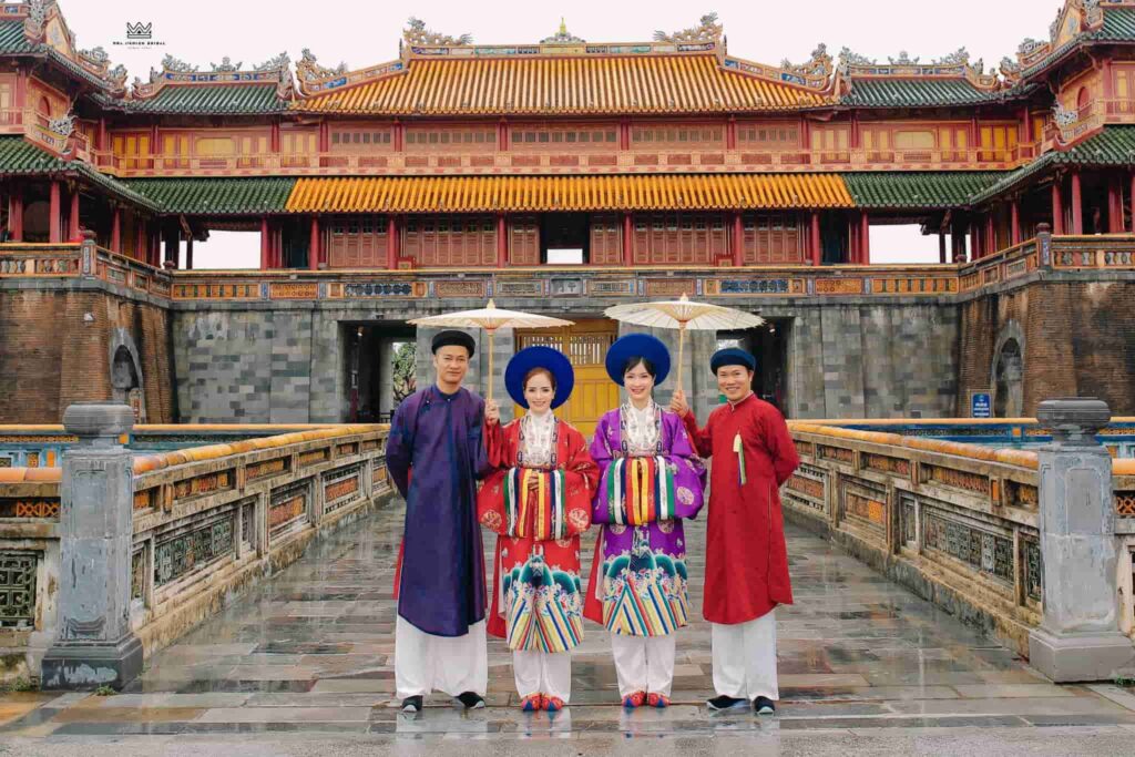 Kinh nghiệm chụp ảnh cổ phục mùa mưa ở Huế dành cho khách du lịch