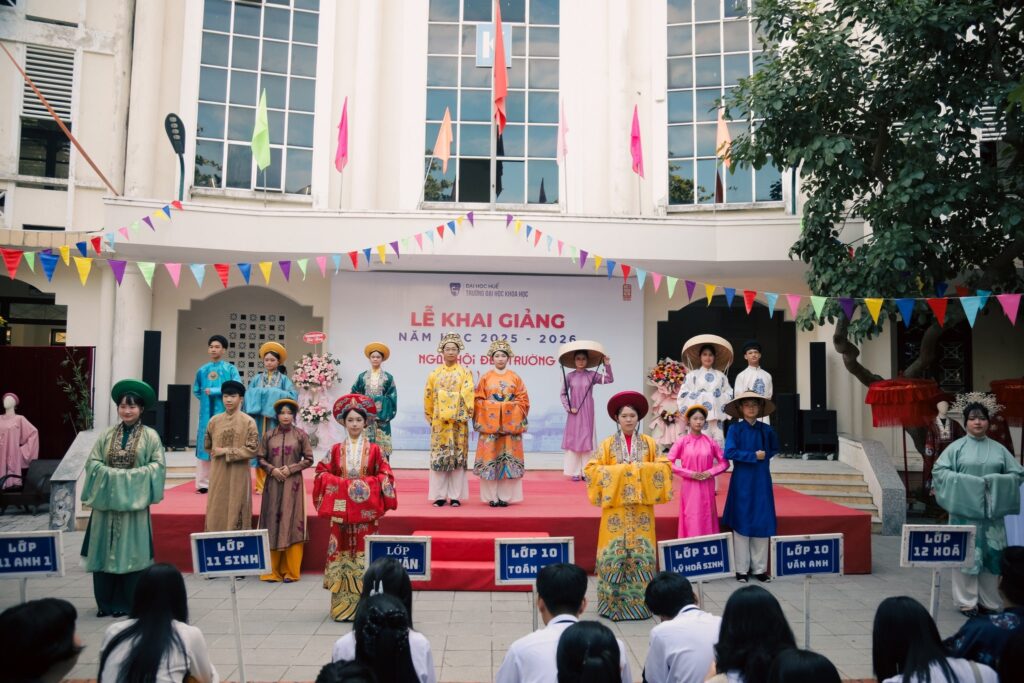 Hoa Nghiêm lan tỏa văn hóa truyền thống đến thế hệ trẻ Hoa Nghiêm lan tỏa văn hóa truyền thống đến thế hệ trẻ