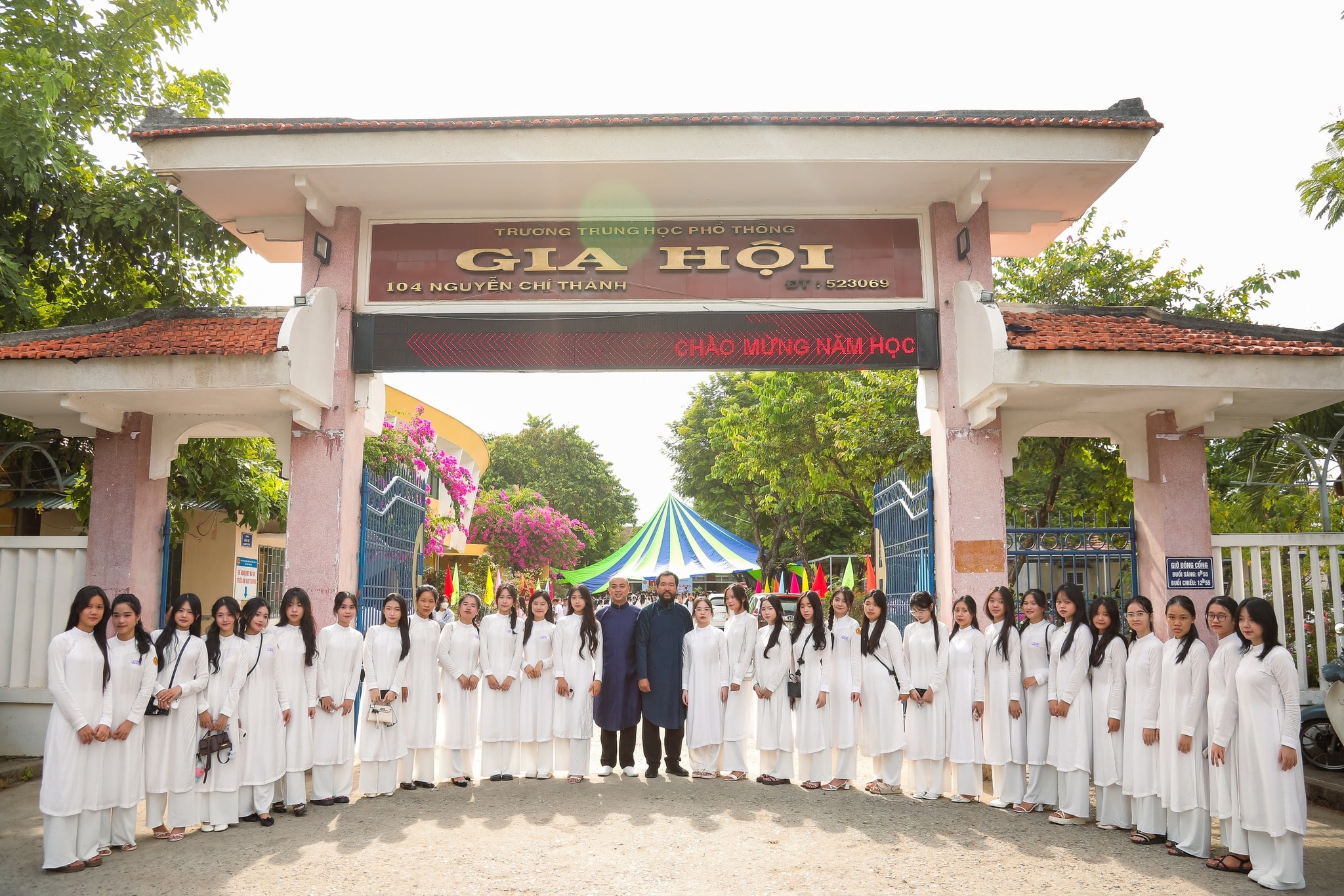 Sứ mệnh Hoa Nghiêm Việt Phục