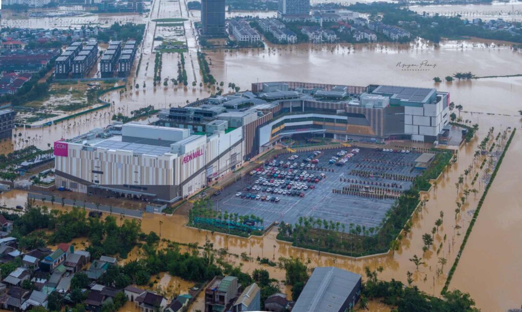 Huế oằn mình trong mùa mưa lũ khắc nghiệt nhất nhiều năm qua