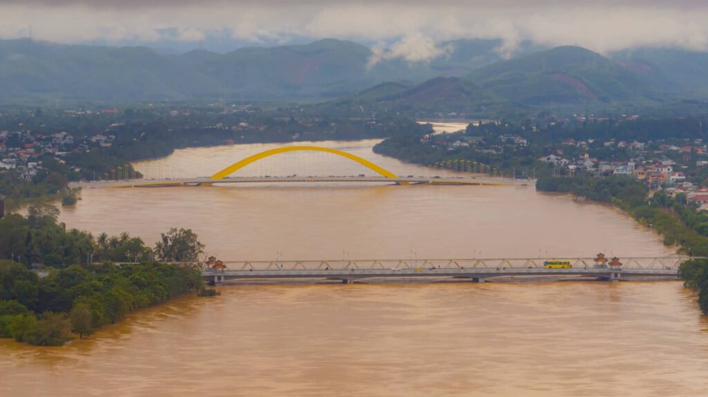 Những trăn trở sau trận lụt lịch sử tại Huế những ngày cuối tháng 10 năm 2025