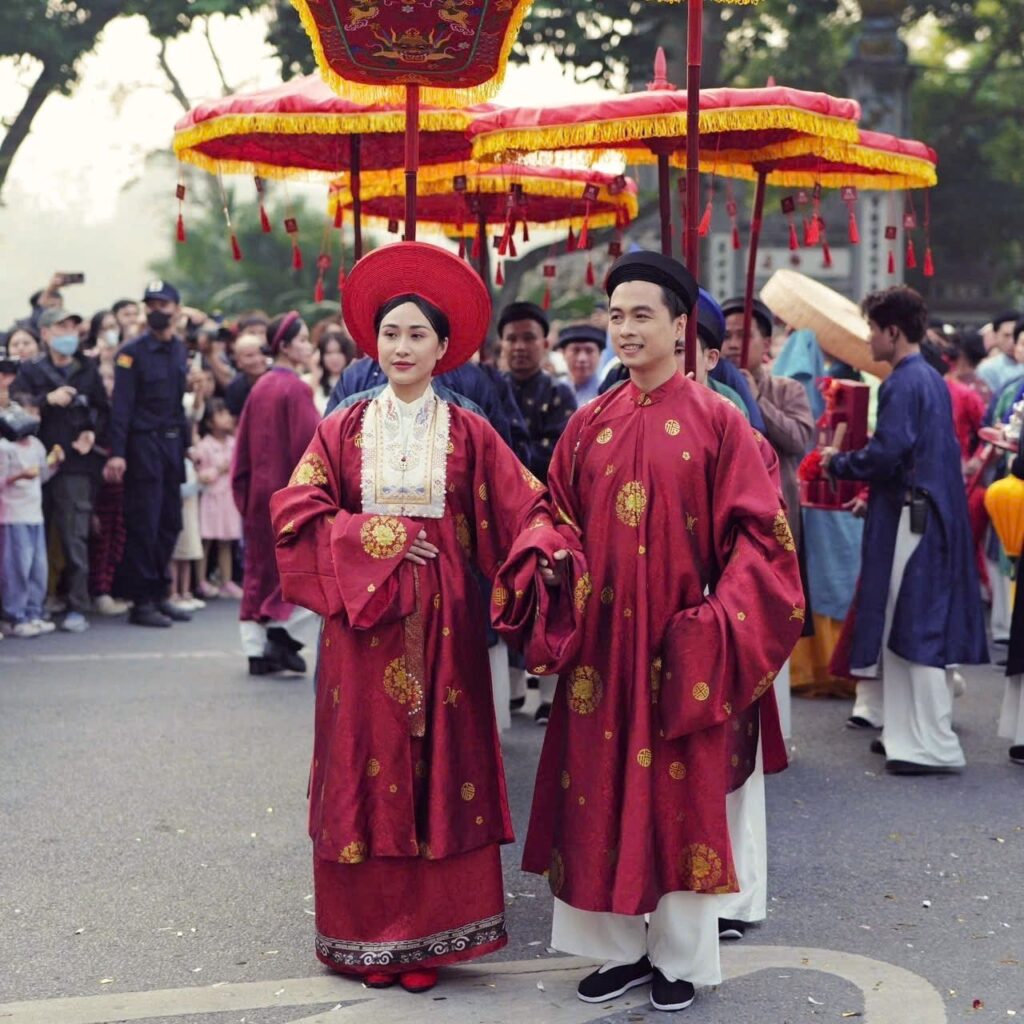 Bách Hoa Hỷ Sự được đông đảo khách xem ủng hộ, hưởng ứng