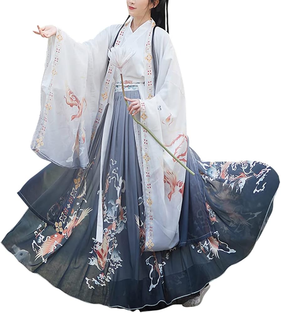 Đối khâm Trung Quốc với thân áo mở thẳng phía trước, trang trí hoa văn cầu kỳ