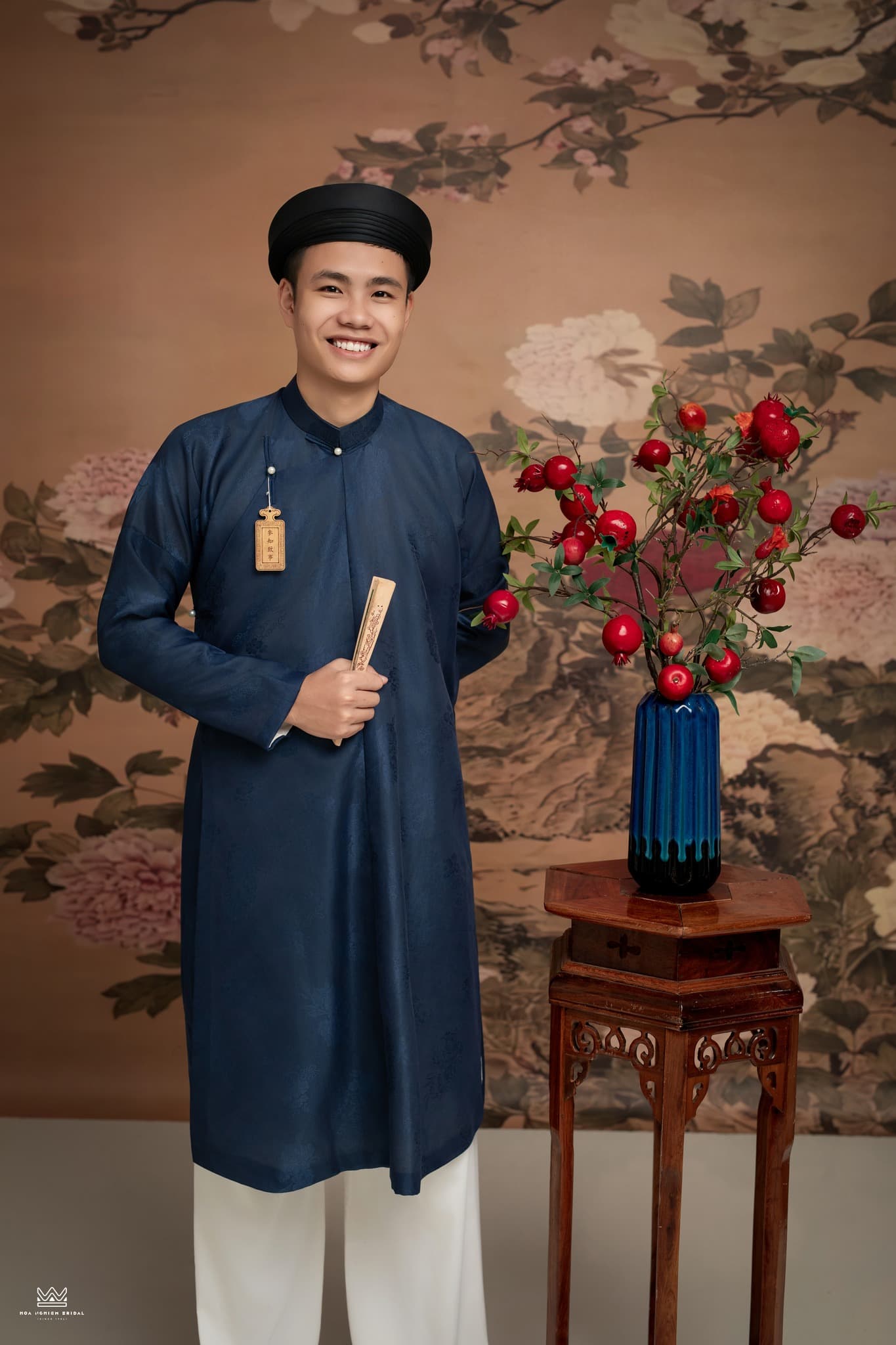 Set Cổ phục cưới truyền thống với áo Ngũ Thân màu Lam đậm cho chú rể