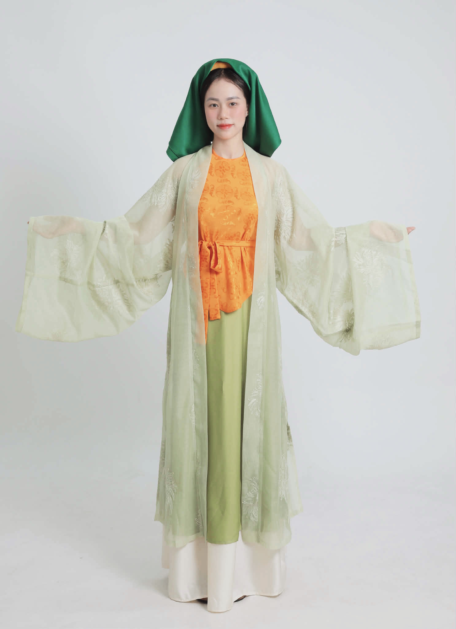 Việt phục cách tân Yếm khoác Đối Khâm - Vẻ đẹp tinh khôi của Việt phục truyền thống trong hơi thở đương đại Việt phục cách tân Yếm khoác Đối Khâm - Vẻ đẹp tinh khôi của Việt phục truyền thống trong hơi thở đương đại