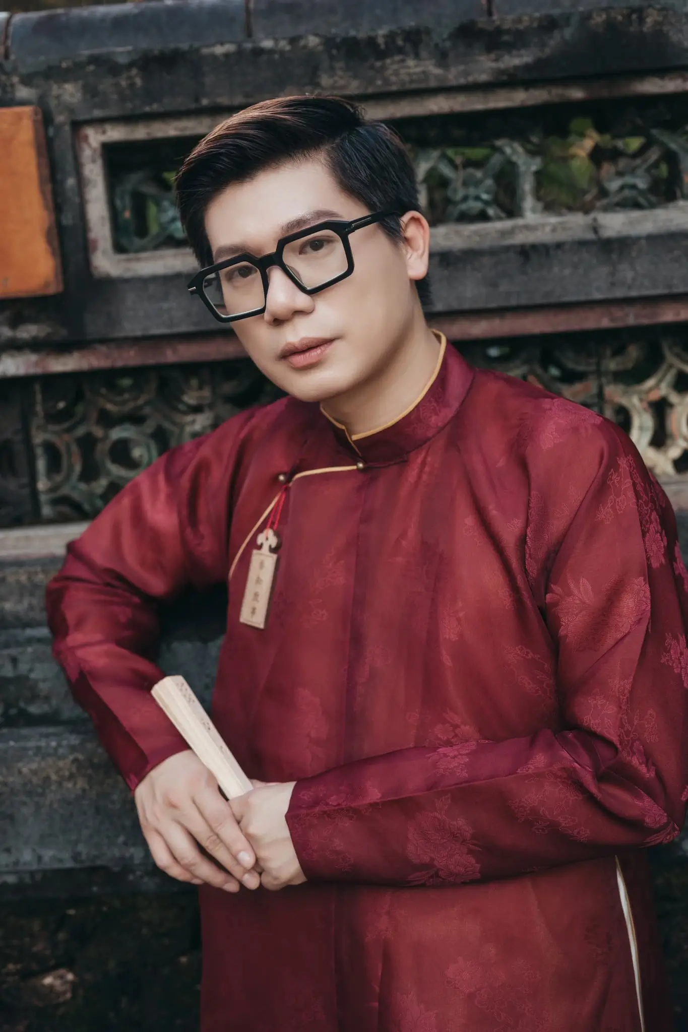Áo Ngũ Thân nam - Việt phục đỏ trầm phong cách Huế (10)