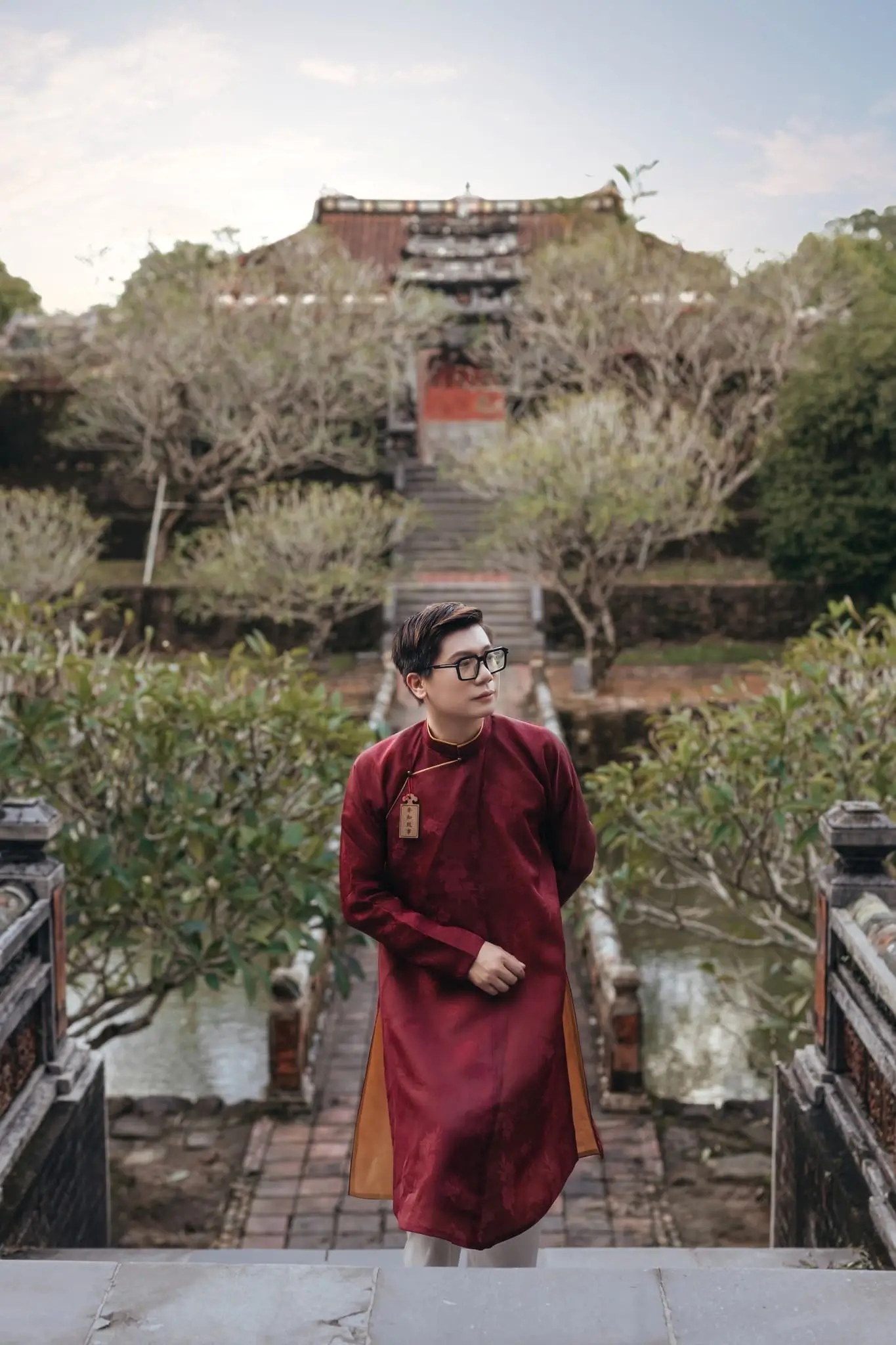Áo Ngũ Thân nam - Việt phục đỏ trầm phong cách Huế (4)