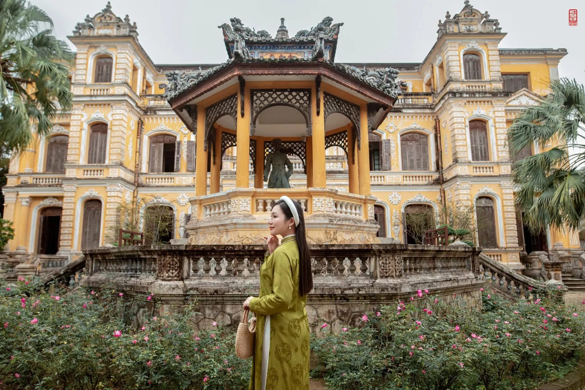 Áo Ngũ Thân nữ xanh olive - Việt phục hoa văn cổ điển (10)