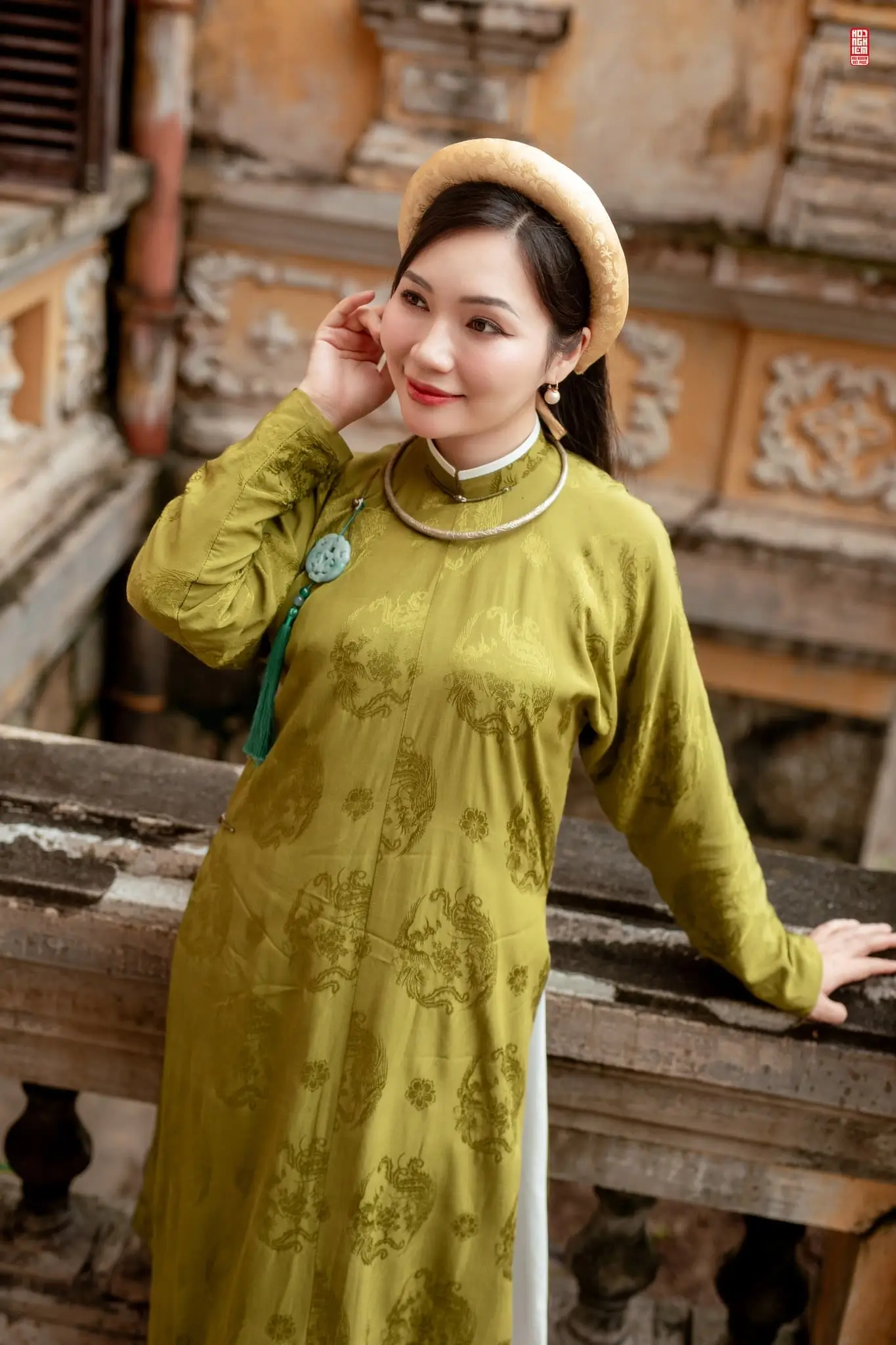 Áo Ngũ Thân nữ xanh olive - Việt phục hoa văn cổ điển (9)