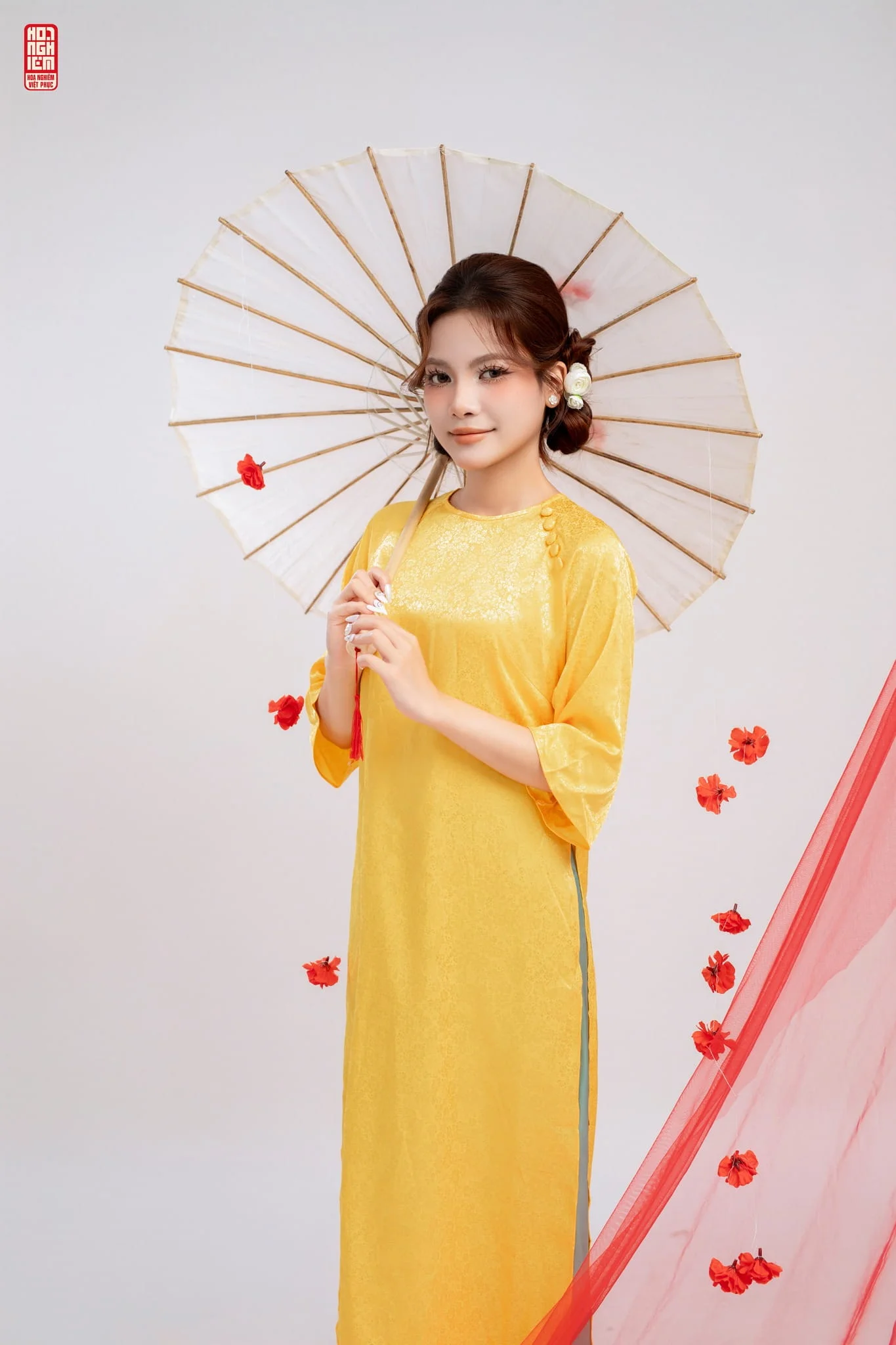 Áo dài lụa cách tân cổ tròn cúc bọc chéo vai (Nhiều màu)
