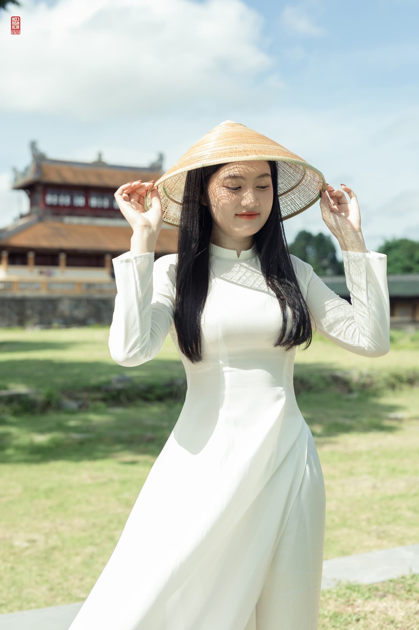 Áo dài trắng - Nàng thơ xứ Huế (3)