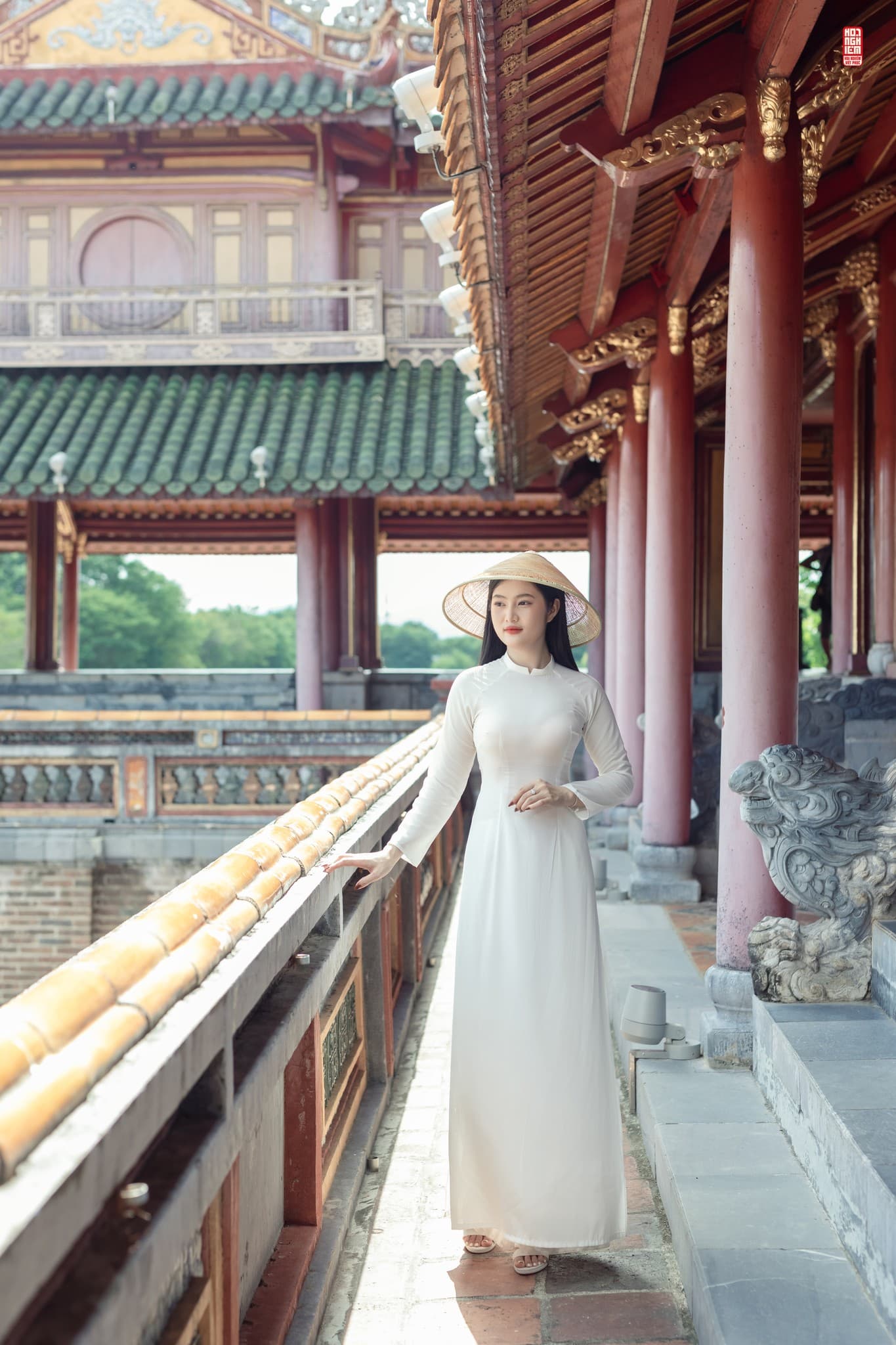Áo dài trắng - Nàng thơ xứ Huế (8)