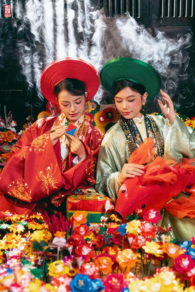 Chụp ảnh Cổ phục & Áo dài tại làng hoa giấy Thanh Tiên - Không gian cổ kính đậm chất Huế