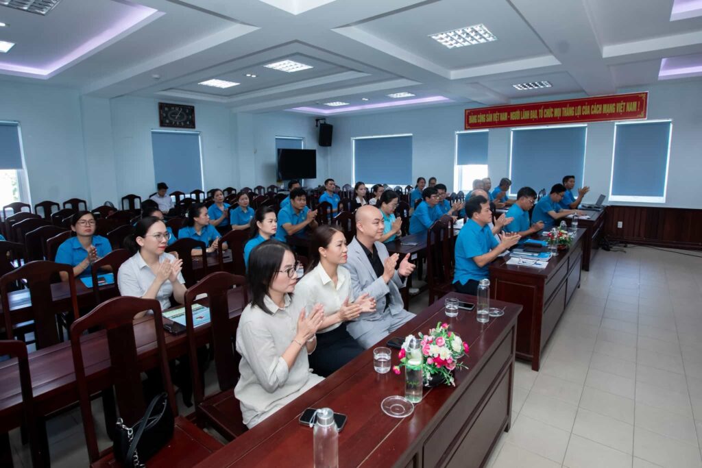 Chương trình phúc lợi đoàn viên công đoàn 2026 tại TP Huế thu hút sự tham gia của nhiều đơn vị nhằm chăm lo đời sống người lao động.