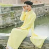 Việt phục nữ vàng nhạt - Thanh Xuân