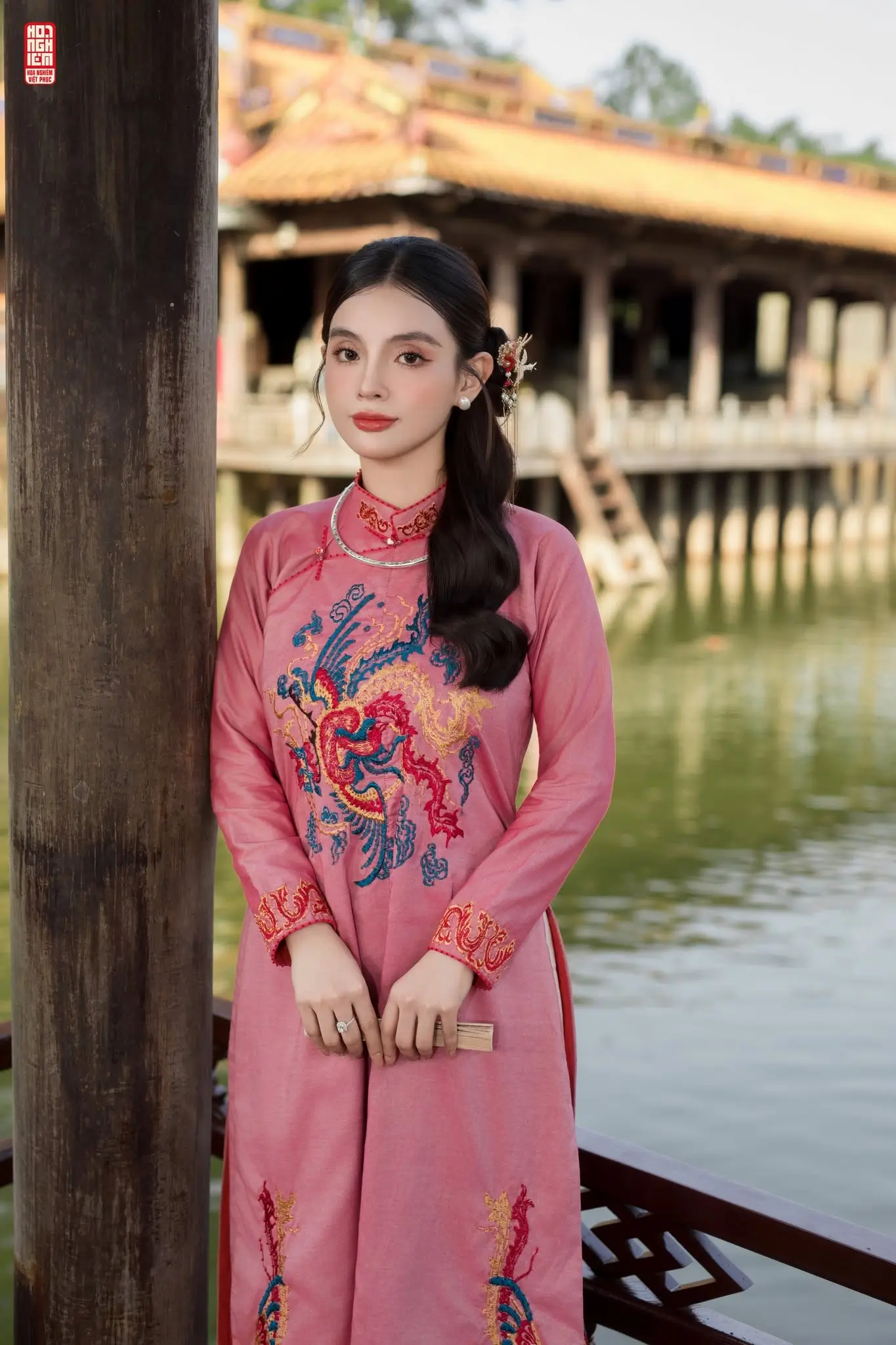Áo Ngũ Thân nữ hồng sen thêu nổi phượng hoàng chất liệu cao cấp