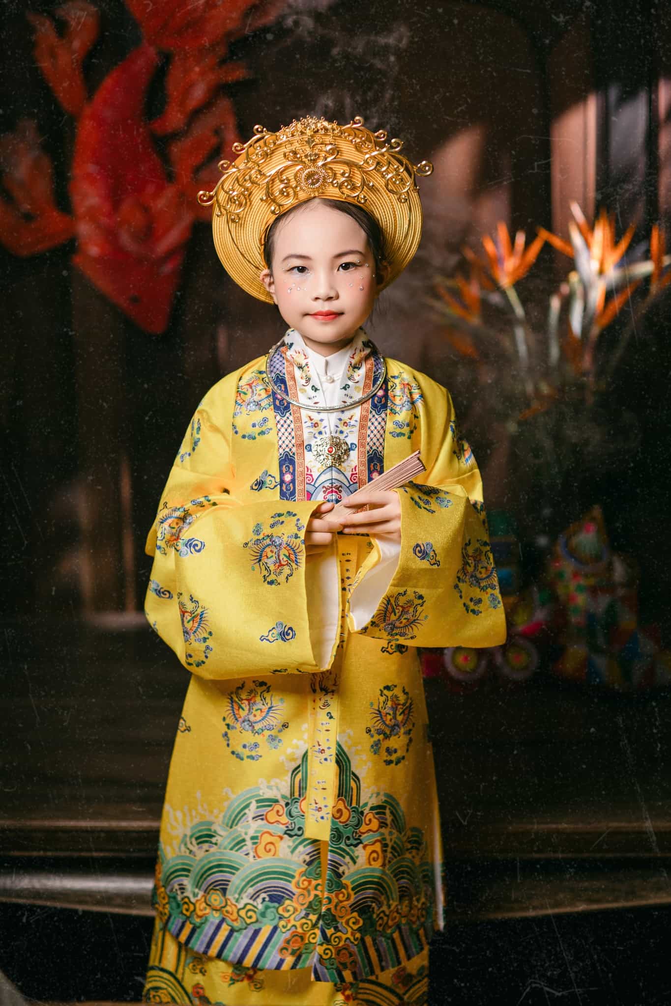 Áo Nhật Bình trẻ em gấm vàng hoàng gia họa tiết phượng vân mây thủy ba