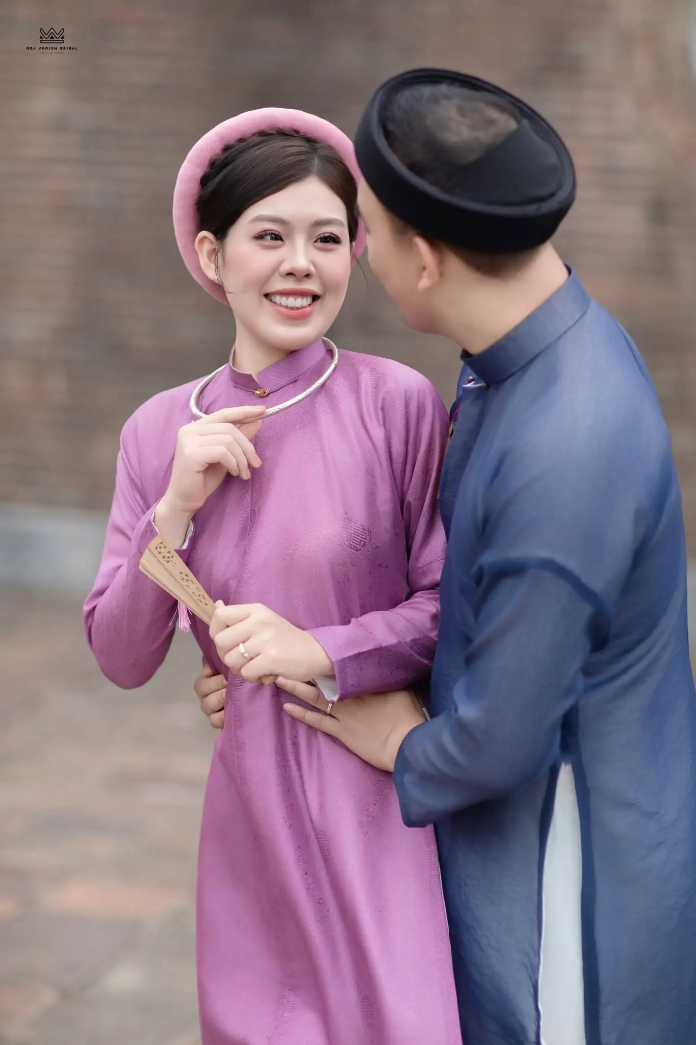 Lam Hồng Tương Hòa - Việt phục đôi Áo Ngũ Thân xanh lam & hồng tím dệt chìm (7)