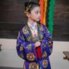Nhật Bình bé gái màu tím họa tiết đoàn hoa đoàn phượng phối tam sơn thủy ba