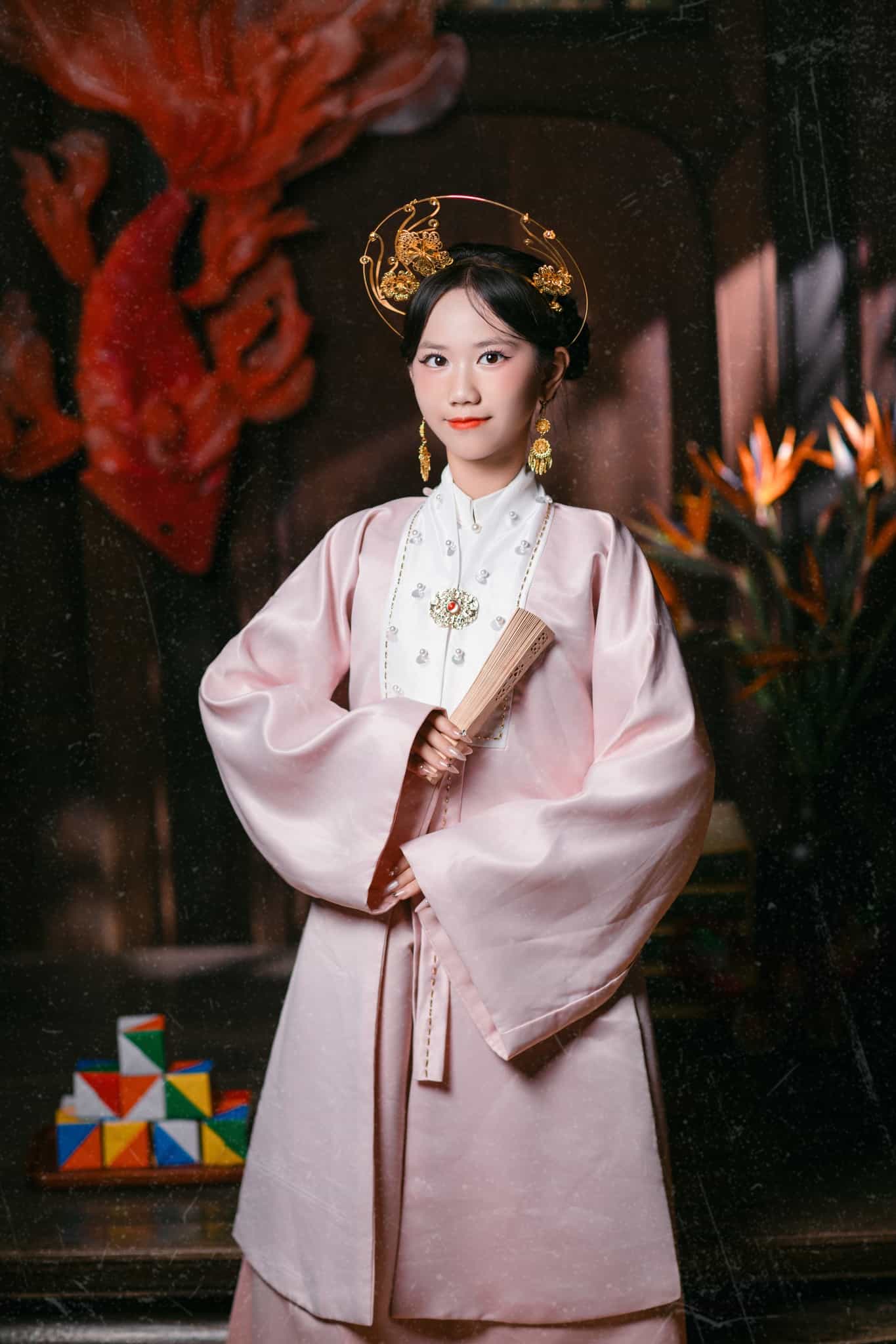 Nhật Bình cách tân bé gái gấm hồng tối giản
